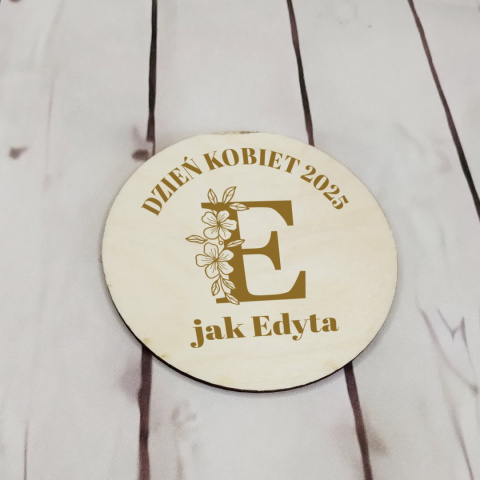Magnes prezent na dzien kobiet w pracy Magnes prezent na dzien kobiet w pracy