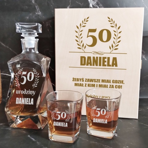 karafka szklanki w pudełku prezenty urodzinowe dla niego